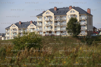 Uroczyste przekazanie do użytku 125 mieszkań wybudowanych...