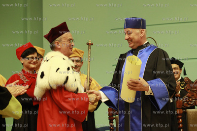 Uniwersytet Gdanski. Aula wydzialu Prawa i 
Addministracji....