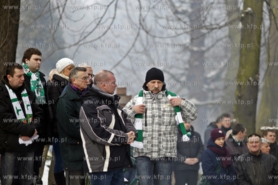 Cmentarz garnizonowy w Gdansku. Pogrzeb pilkarza i...
