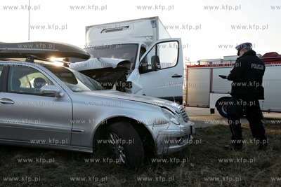 Wypadek drogowy na ulicy Uczniowskiej w Gdańsku. Zderzyły...