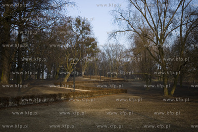 Rewitalizacja parku przy ul. Dąbrowskiego w Gdańsku.
21.12.2016
fot....