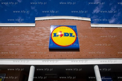 Dyskont spożywczy Lidl przy ul. Grunwaldzkiej w Gdańsku.
09.05.2018
fot....