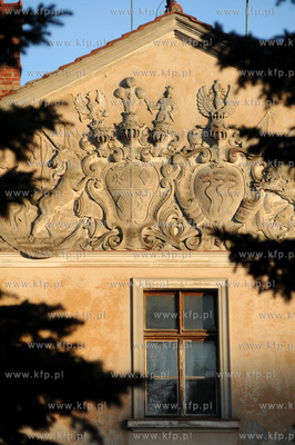 Kadyny. Barokowy palac zbudowany w 1688 roku przez...