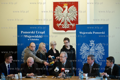 Gdansk. Pomorski Urzad Wojewodzki. Sala Kominkowa....