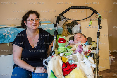 Gdansk. 8-letni Pawela, cierpiacy na rdzeniowy zanik...