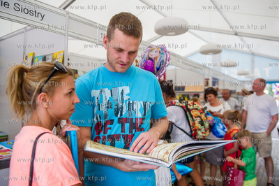 Plac Przyjaciol Sopotu. Festiwal Literacki Sopot. Targi...