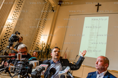 Gdansk. Konferencja prasowa Przewodniczacego Komisji...