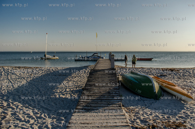 Kuznica. Widok na plaze i Zatoke Pucka. 19.08.2015...