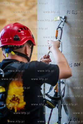 Gdańsk. Centrum Technik Wysokościowych Rojam. Pierwsze...