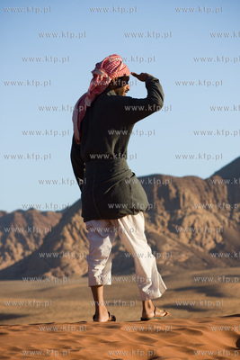 Wadi Rum Jordania NZ Pustynia Wadi Rum.Przewodnik Halaf....