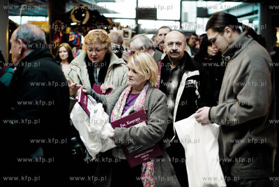 CH Manhattan. Promocja IV czesci albumu Fot. Kosycarz...