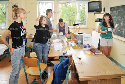 III L.O. w Gdyni.  GDYNIA BUSINESS WEEK 2010 - II edycja...