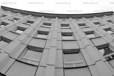 Dom Bawelny, ul. Derdowskiego rog ulicy Zeromskiego...