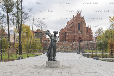 Starogard Gdański,Park Miejski.Nz. Pomnik Wierzyczanki05.11.2019Fot....