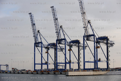 Terminal kontenerowy DCT GDANSK S.A. 4.01.2010 fot....