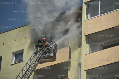 W Gdansku Zaspie wybuchl pozar w jednym z mieszkan...