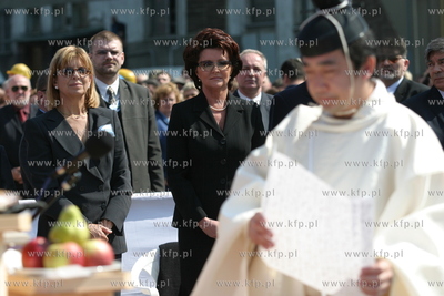 Stocznia Gdynia, chrzest samochodowca Amber Arrow zbudowanego...