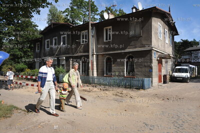 Gdansk Brzezno. Remont chodnika i dojscia do plazy...