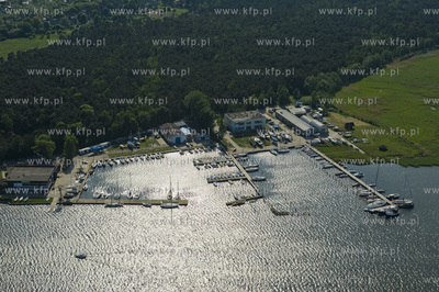 Gdansk z lotu ptaka. Przystan zeglarska Jacht Klubu...