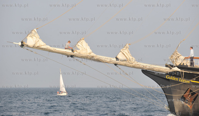 Wielka parada zaglowcow po Zatoce Gdanskiej na zakonczenie...