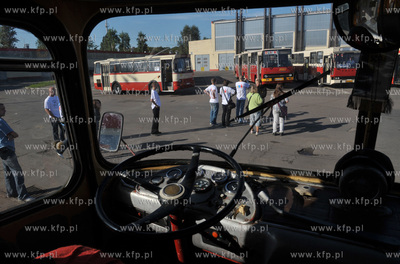Zajezdnia autobusow miejskich ZKM na al. Generala Jozefa...