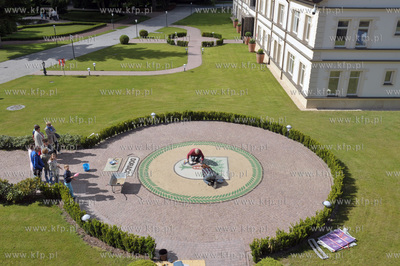 Viva Oliva swieto gdanskiej dzielnicy Oliwa. Mandalę...