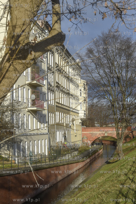 Biskupia Górka w Gdańsku. ul. Zaroślak i kanał...