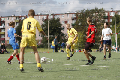 Boisko Zespolu Szkol Ogolnoksztalcacych nr 8 przy ul....