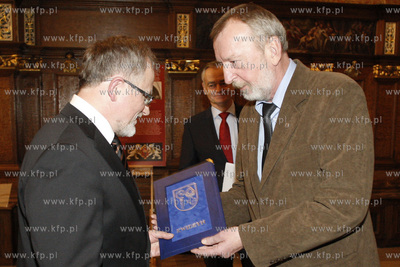 Gdansk. Dwor Artusa. Pozegnanie Andrzeja Golygi - prezesa...