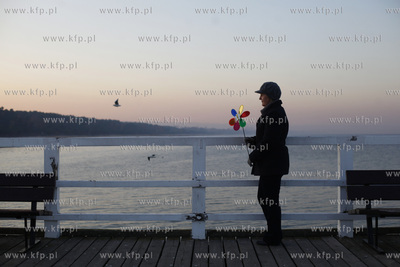 Molo w Gdansku Brzeznie.
12.11.2011
fot. Krzysztof...