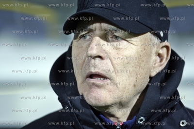 Gdynia. Ćwierćfinał Pucharu Polski w piłce nożnej...