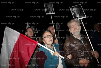 Cmentarz Srebrzysko w Gdansku. Ekshumacja zwlok Anny...