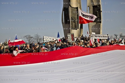 Gdańsk. Plac Solidarności. Wiec poparcia dla Lecha...