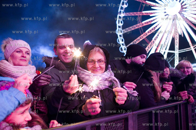 Gdańsk. Targ Węglowy. Wielki Final Orkiestry Swiatecznej...