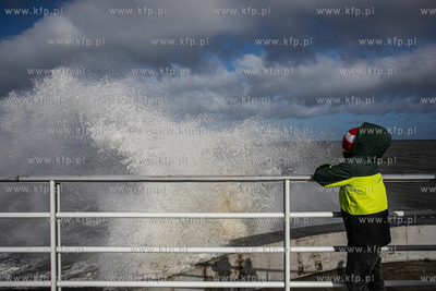 Kołobrzeg. Sztorm na Bałtyku.
23.02.2022
fot. Krzysztof...
