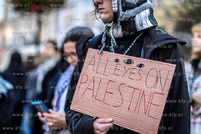 Długi Targ w Gdańsku.  Trójmiasto Przeciw Ludobójstwu...