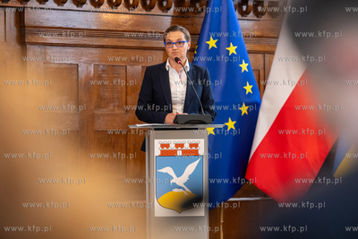 XIV sesja Rady Miasta Sopotu. Podczas sesji wręczono...