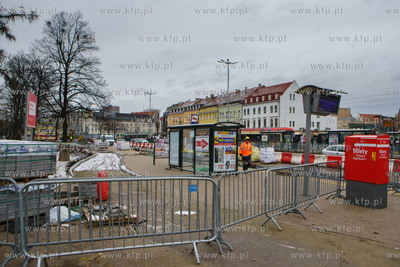 Prace związane z przebudową przejść dla pieszych...