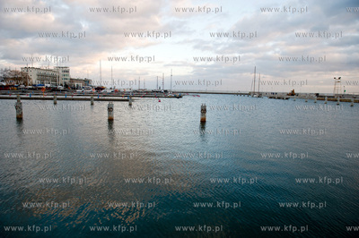 Gdynia. Zima w porcie jachtowym.04.01.2012fot. Mateusz...