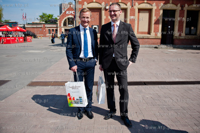 Gdansk. Dworzec Glowny PKP. Peron nr 3, Wagon Konferencyjny....