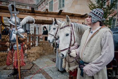 Gdansk. Orszak Trzech Kroli na ulicach Glownego Miasta....