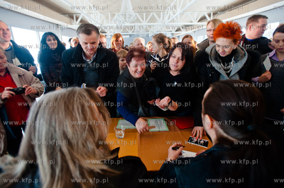 Sopot. Zatoka Sztuki. Charytatywne spotkanie z Piotrem...