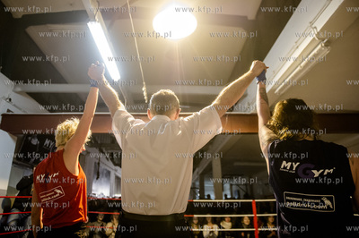 Klub bokserski Ring3city na terenie stoczni gdanskiej....