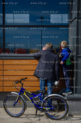 Pruszcz Gdanski. Uroczyste otwarcie krytej
plywalni...