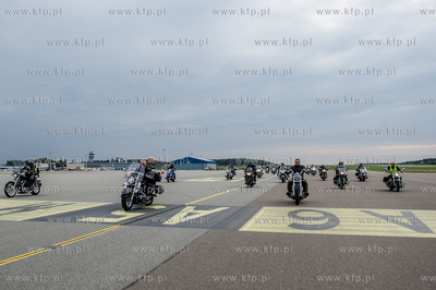 Port lotniczy im. Lecha Wałesy w Gdańsku Rębiechowie....