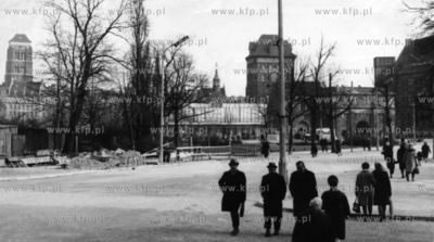 Gdansk ul. Kalinowskiego pozniej Targ Rakowy. 04.1966...