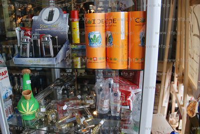 W jednym z gdynkich sklepow mozna kupic napoj orzezwiajacy...