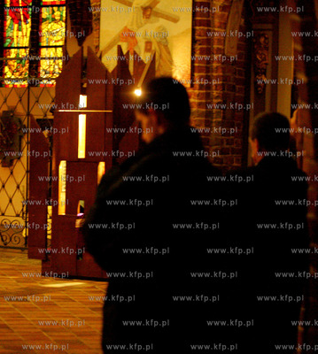 Szczecin. Noc konfesjonalow w Szczecinskiej Bazylice...