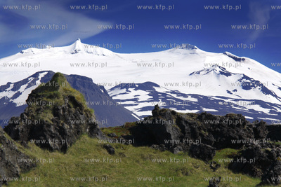 Islandia krajobraz wyspy, widok na gory Snaefellsjokull...