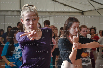 Gdansk. Plac Zebran Ludowych. Festiwal MTV Gdansk Dzwiga...